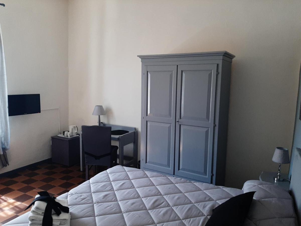 Principe Calaf 3 Couette-café